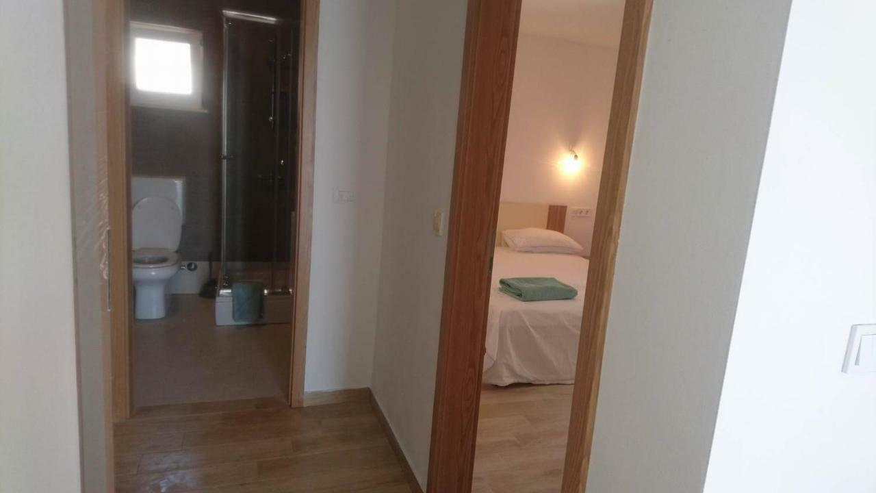 Apartment Adam Zavalatica Buitenkant foto